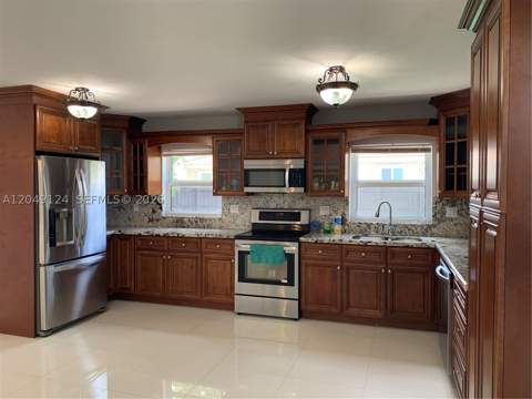 12948 NW 10th St, Miami FL - photo 10 of 40