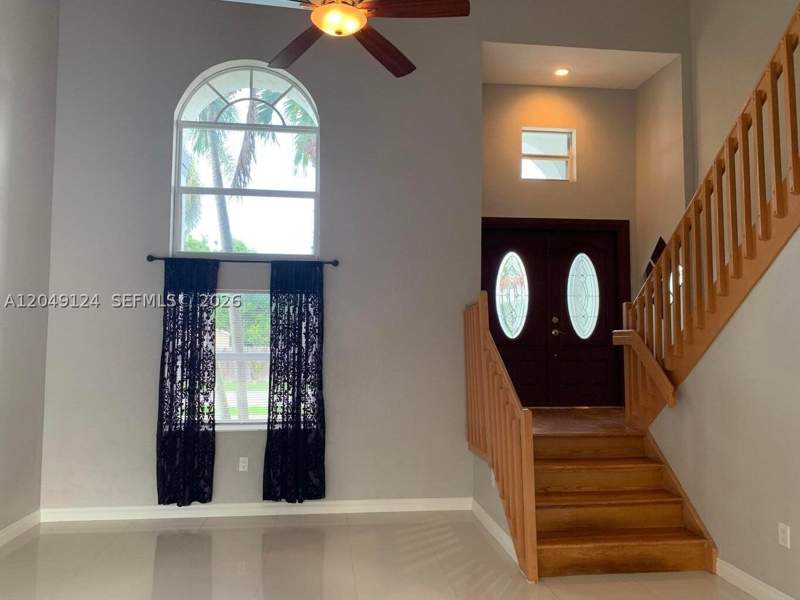 3 bedroom SingleFamilyResidence at 12948 NW 10th St, Shoma Homes At Tamiami II, Miami — photo 4