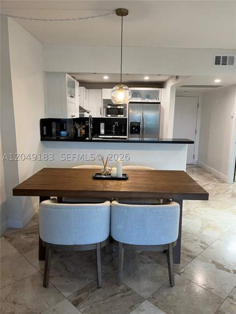 2301 Collins Ave 731, Miami Beach FL - photo 9 of 34
