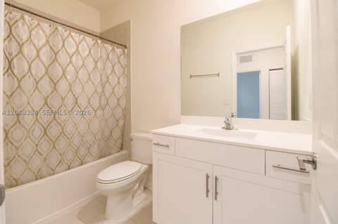 10934 W 33rd Way, Hialeah FL - photo 16 of 26