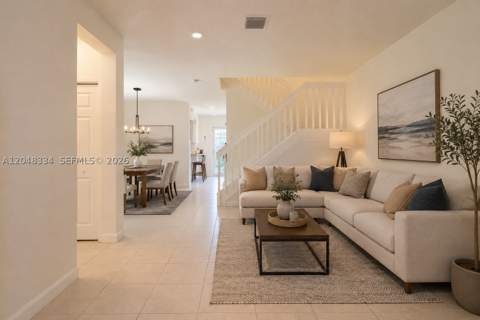 10934 W 33rd Way, Hialeah FL - photo 7 of 26