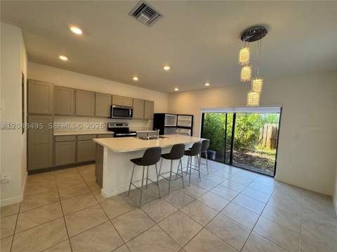 438 NE 12th St, Florida City FL - photo 10 of 21