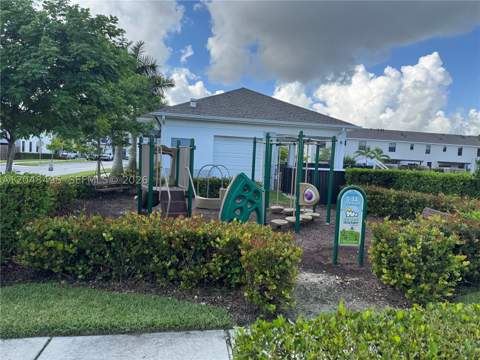 438 NE 12th St, Florida City FL - photo 20 of 21