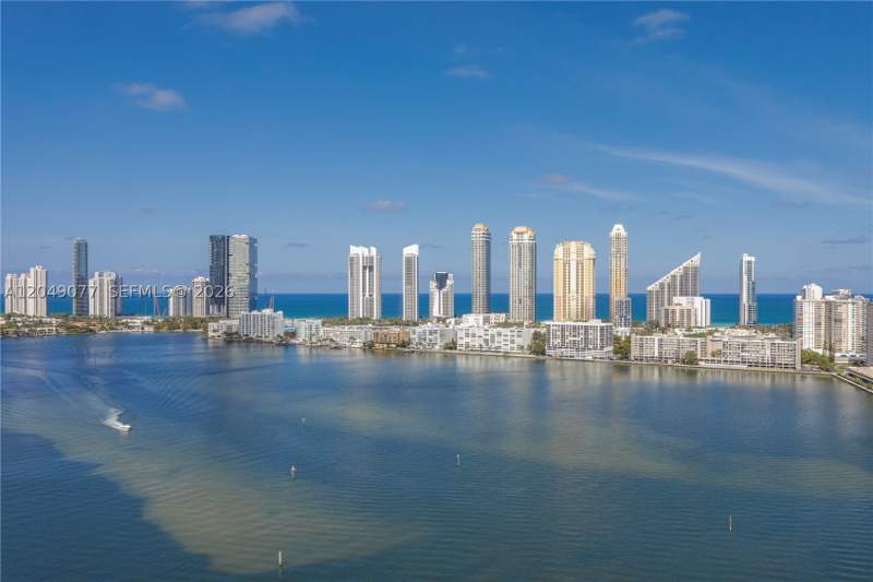 3 bedroom Condominium at 2600 Island Blvd 2603, 2600 Isl Blvd Williams Is, Aventura — photo 4