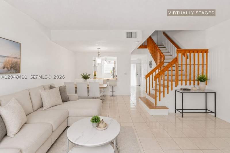2 bedroom Condominium at 10014 Hammocks Blvd 204-4, Blossoms At The Hammocks, Miami — photo 4