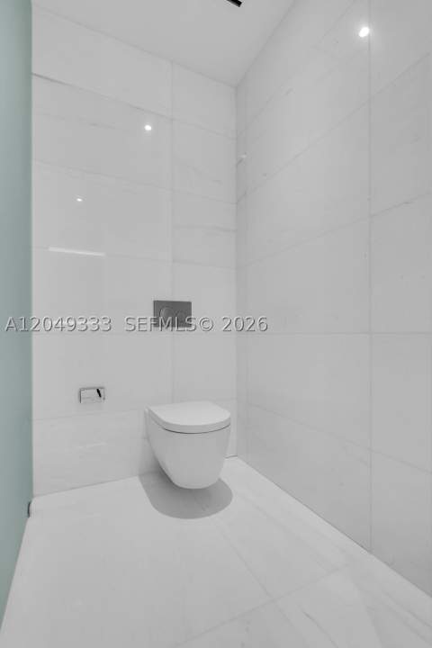 300 Biscayne Boulevard Way 3009W, Miami FL - photo 17 of 52