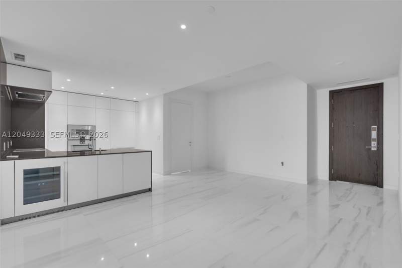 2 bedroom Condominium at 300 Biscayne Boulevard Way 3009W, 300 Biscayne Blvd Way Cond, Miami — photo 2