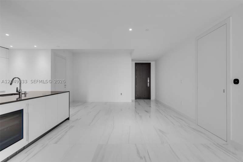 2 bedroom Condominium at 300 Biscayne Boulevard Way 3009W, 300 Biscayne Blvd Way Cond, Miami — photo 3