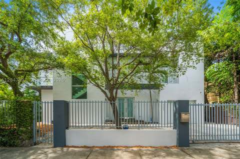 3253 Mcdonald St, Miami FL - photo 19 of 65