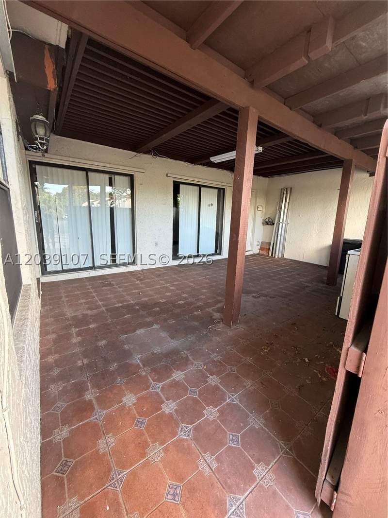 3 bedroom Condominium at 9700 NW 6th Ln 9700, East Wind Lake Village, Miami — photo 4