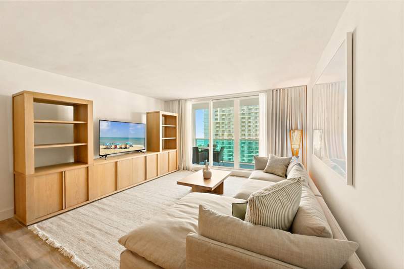 1 bedroom Condominium at 2301 Collins Avenue 1205, Roney Palace Condo, Miami Beach — photo 3