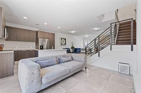 9174 SW 5th Ln, Miami FL - photo 16 of 40