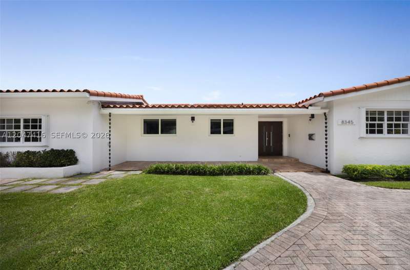 5 bedroom SingleFamilyResidence at 8345 SW 90th St, Gale Ranch Ests, Miami — photo 3