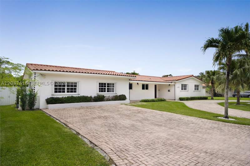 5 bedroom SingleFamilyResidence at 8345 SW 90th St, Gale Ranch Ests, Miami — photo 5