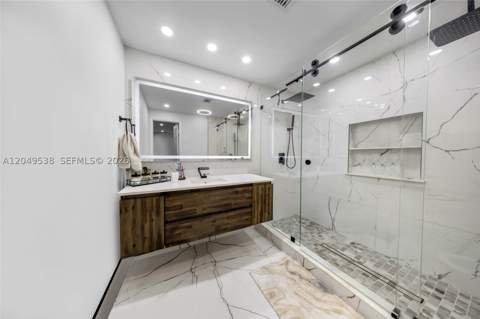490 W 33rd Pl, Hialeah FL - photo 13 of 32