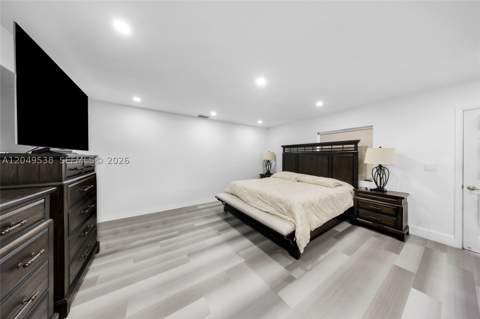 490 W 33rd Pl, Hialeah FL - photo 15 of 32
