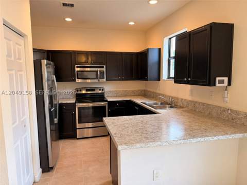 3767 SE 3rd Ct, Homestead FL - photo 16 of 76