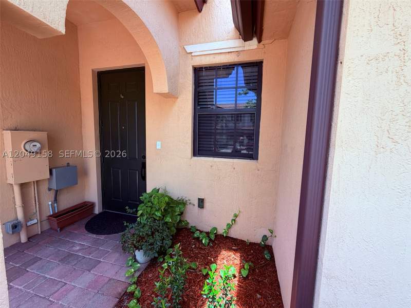 3 bedroom Townhouse at 3767 SE 3rd Ct, Baywinds Of Galapagos, Homestead — photo 2