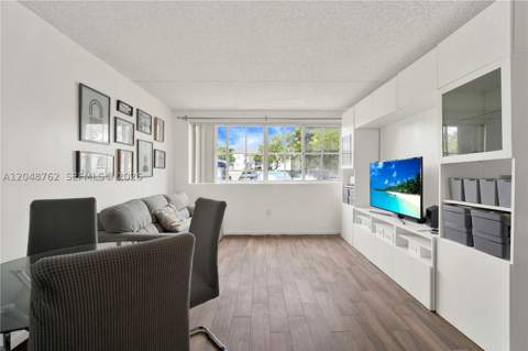 6195 NW 186th St 113, Hialeah FL - photo 15 of 27