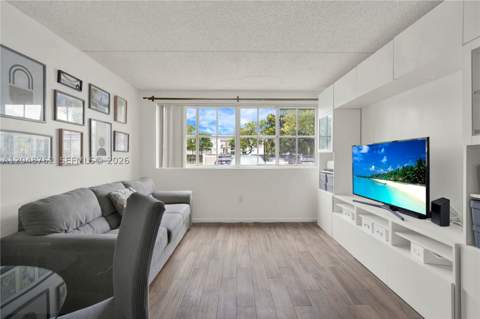 6195 NW 186th St 113, Hialeah FL - photo 9 of 27