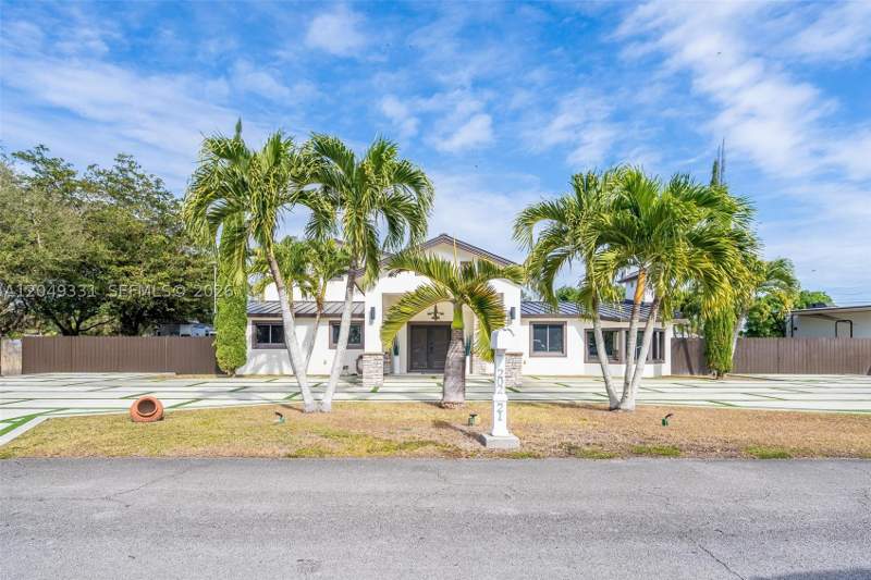 4 bedroom SingleFamilyResidence at 20221 SW 318th St, Club Manor, Homestead — photo 2