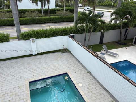 7433 NW 99th Ave, Doral FL - photo 21 of 29