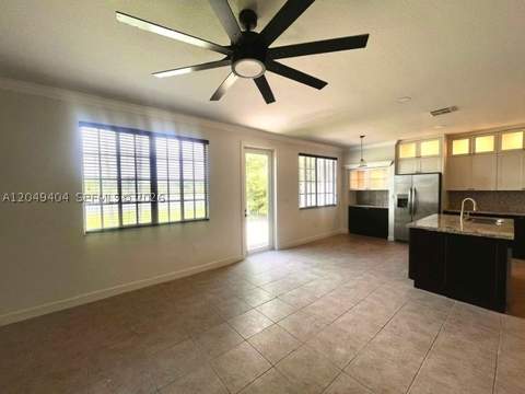 27448 SW 143rd Ct, Homestead FL - photo 9 of 37