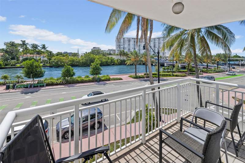2 bedroom Condominium at 3901 Indian Creek Dr 309, Massada Condo, Miami Beach — photo 2