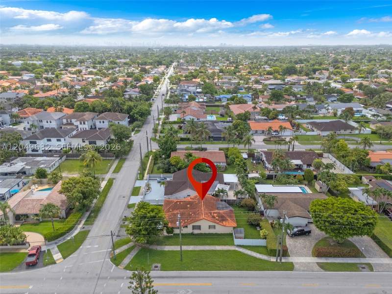 4 bedroom SingleFamilyResidence at 10190 SW 28th St, Little Plantations-A Resu, Miami — photo 2