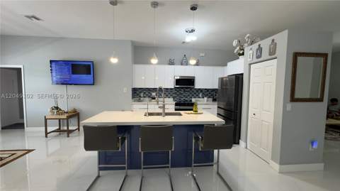 937 NE 35th Ave, Homestead FL - photo 13 of 40