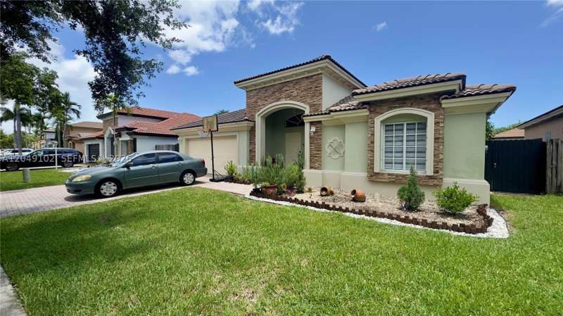 4 bedroom SingleFamilyResidence at 937 NE 35th Ave, Estates At Mendicino, Homestead — photo 3