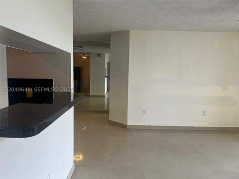 19601 E Country Club Dr 7405, Aventura FL - photo 24 of 45