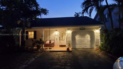 15110 SW 141st Ct, Miami FL - photo 6 of 51