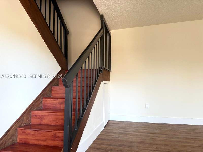 2 bedroom Townhouse at 14240 SW 94th Cir Ln 103-32, Camelot Two Condo, Miami — photo 5