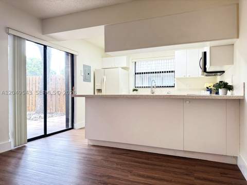 14240 SW 94th Cir Ln 103-32, Miami FL - photo 8 of 30