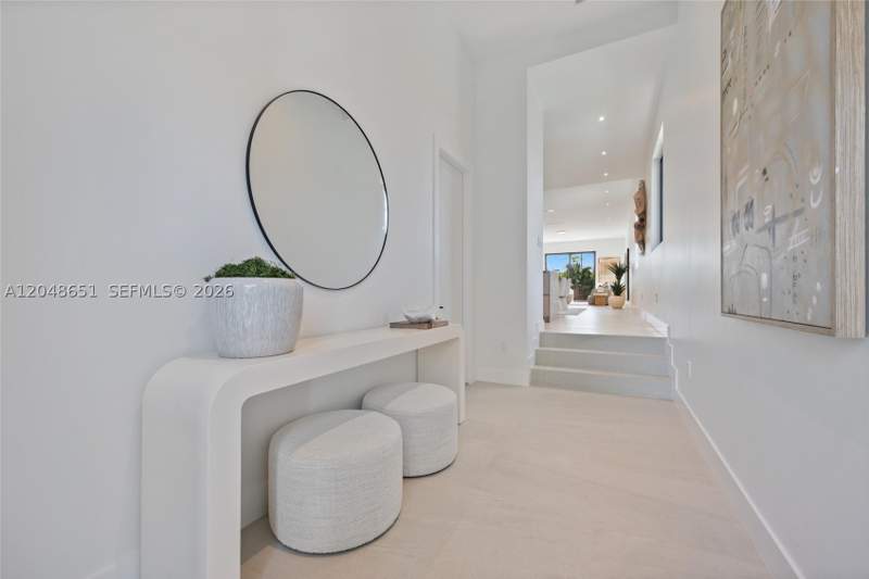 4 bedroom Townhouse at 2787 SW 34th Ave, Silver Bluff Gardens, Miami — photo 4