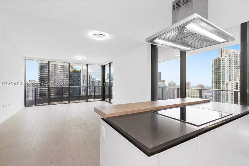 2 bedroom Condominium at 1000 Brickell Plz 4015, Brickell Flatiron Condo, Miami — photo 3