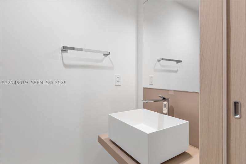 2 bedroom Condominium at 1000 Brickell Plz 4015, Brickell Flatiron Condo, Miami — photo 4