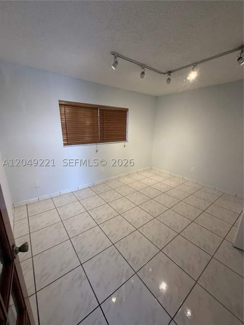 8625 NW 8th St 420, Miami FL - photo 12 of 31