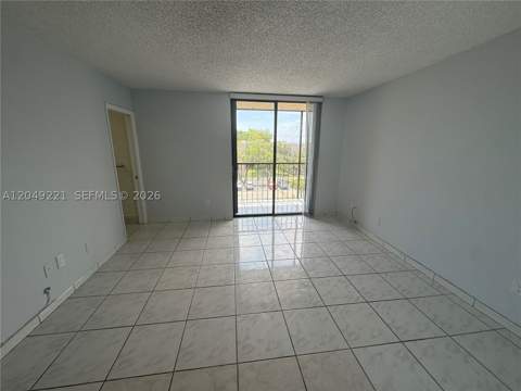 8625 NW 8th St 420, Miami FL - photo 16 of 31