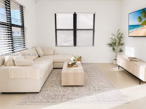 19316 NE 8th Ct, Miami FL - photo 11 of 36