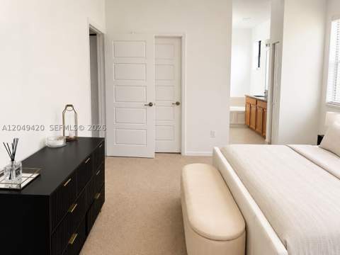 19316 NE 8th Ct, Miami FL - photo 14 of 36