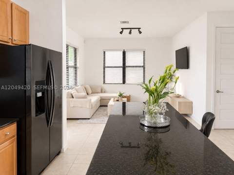 19316 NE 8th Ct, Miami FL - photo 9 of 36