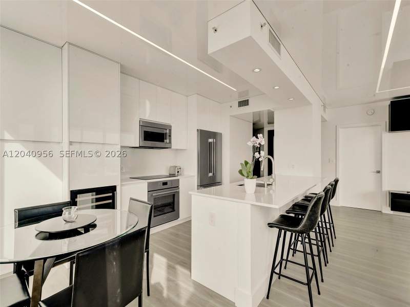 2 bedroom Condominium at 6365 Collins Ave 2407, Akoya Condo, Miami Beach — photo 2