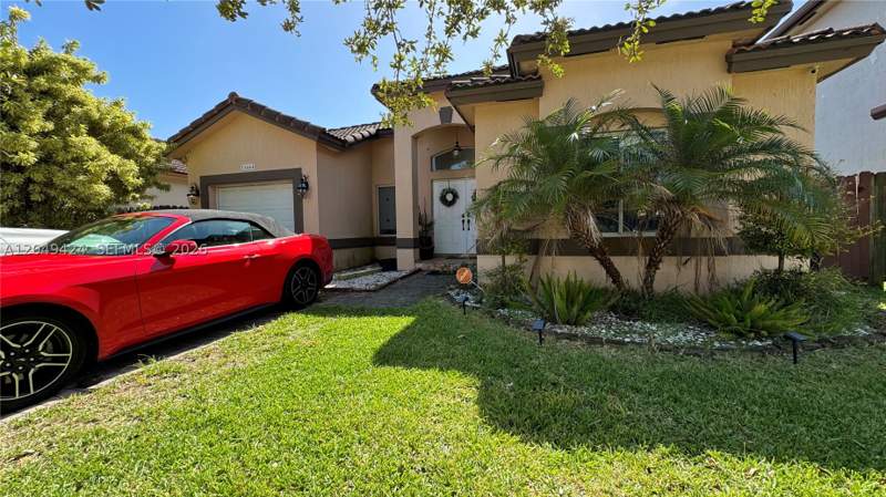 3 bedroom SingleFamilyResidence at 13444 SW 281st Ter, Chateau Royal Estates, Homestead — photo 2