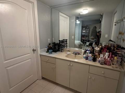 11053 W Okeechobee Rd 102, Hialeah Gardens FL - photo 16 of 25