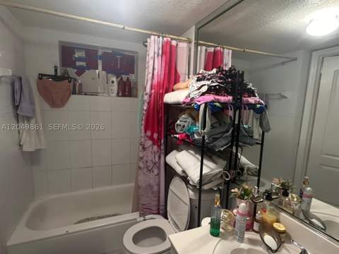 11053 W Okeechobee Rd 102, Hialeah Gardens FL - photo 19 of 25