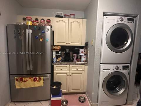 11053 W Okeechobee Rd 102, Hialeah Gardens FL - photo 7 of 25