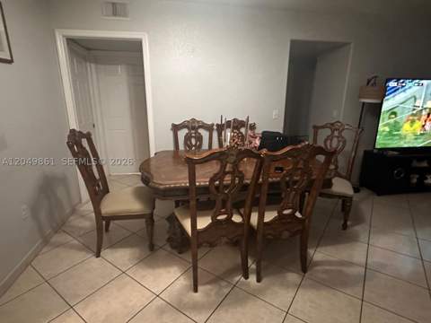 11053 W Okeechobee Rd 102, Hialeah Gardens FL - photo 9 of 25