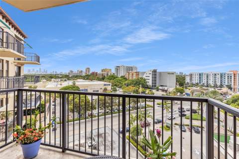 55 Merrick Way 744, Coral Gables FL - photo 15 of 41